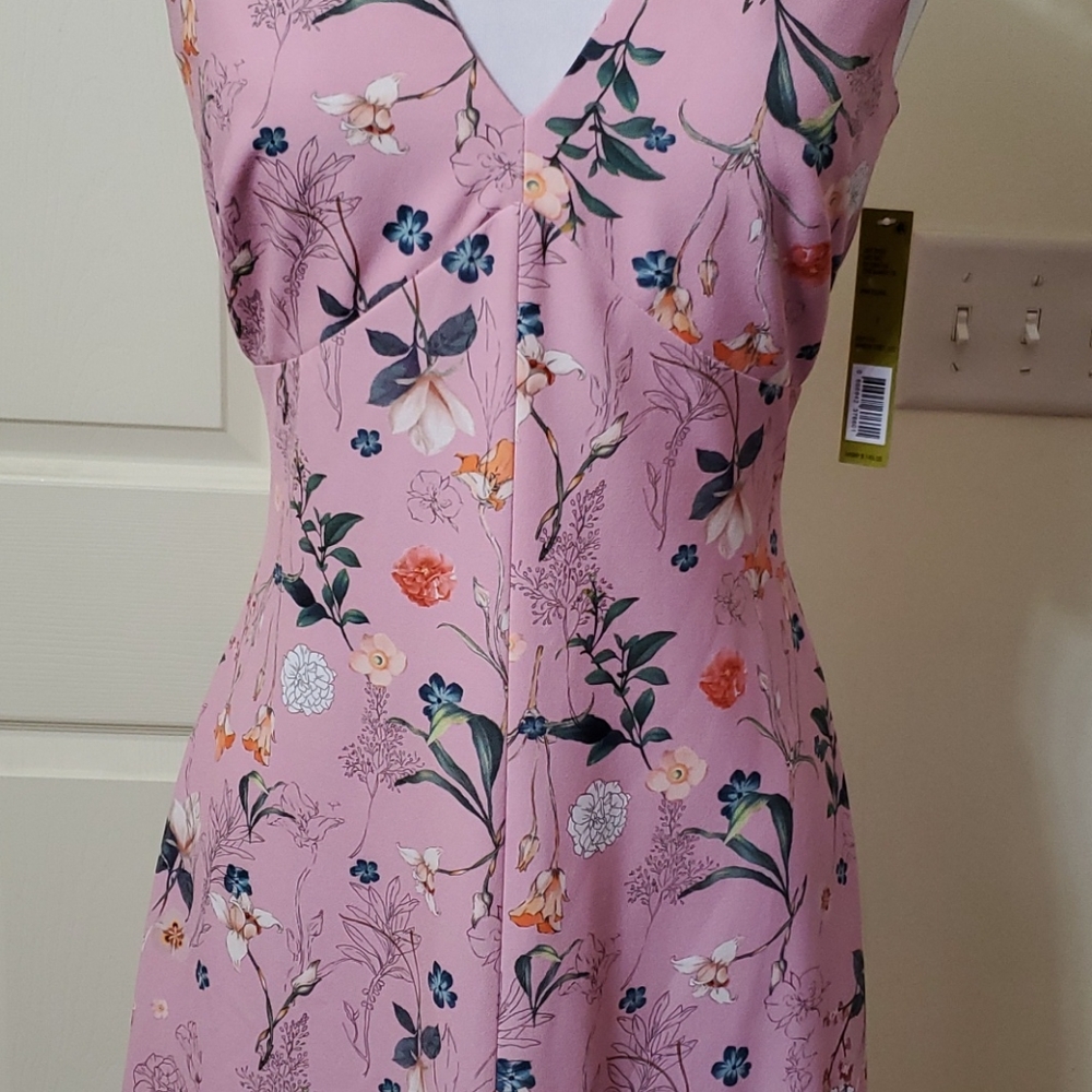 Dress - Picture 3 of 8